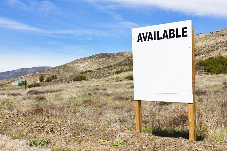 vacant land available sign